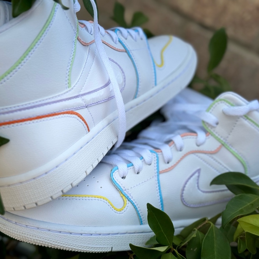 Pastel colorful outline air Jordan custom Nike shoes women - Picture 7 of 7